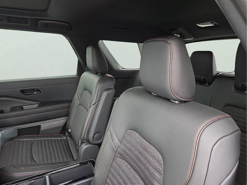 New 2026 Nissan Pathfinder Rock Creek image 8