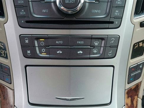 Used 2012 Cadillac CTS Luxury image 27