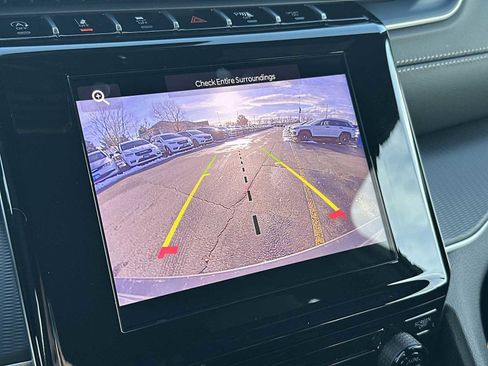 New 2025 Jeep Grand Cherokee Laredo image 21