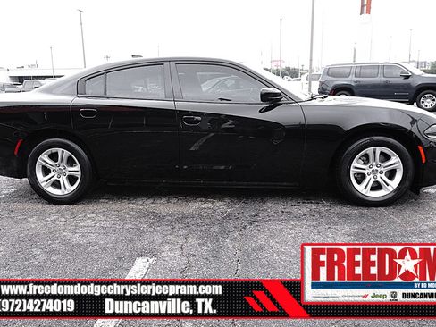 Used 2023 Dodge Charger SXT RWD image 6