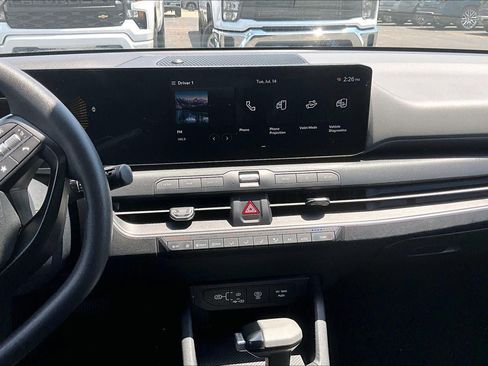 Used 2025 Kia K4 FWD image 6