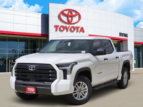 New 2026 Toyota Tundra SR5 w/ SR5 Convenience Package AWD/4WD image 1