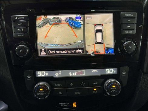 Used 2020 Nissan Rogue SL image 37