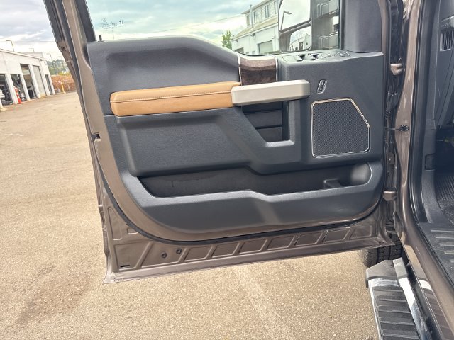 Used 2022 Ford F350 Lariat AWD/4WD image 17