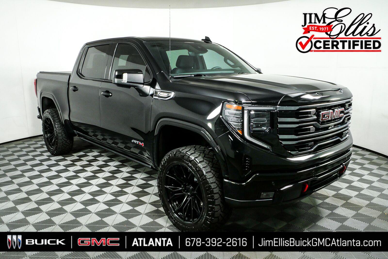 Certified 2026 GMC Sierra 1500 AT4 w/ Technology Package AWD/4WD image 1