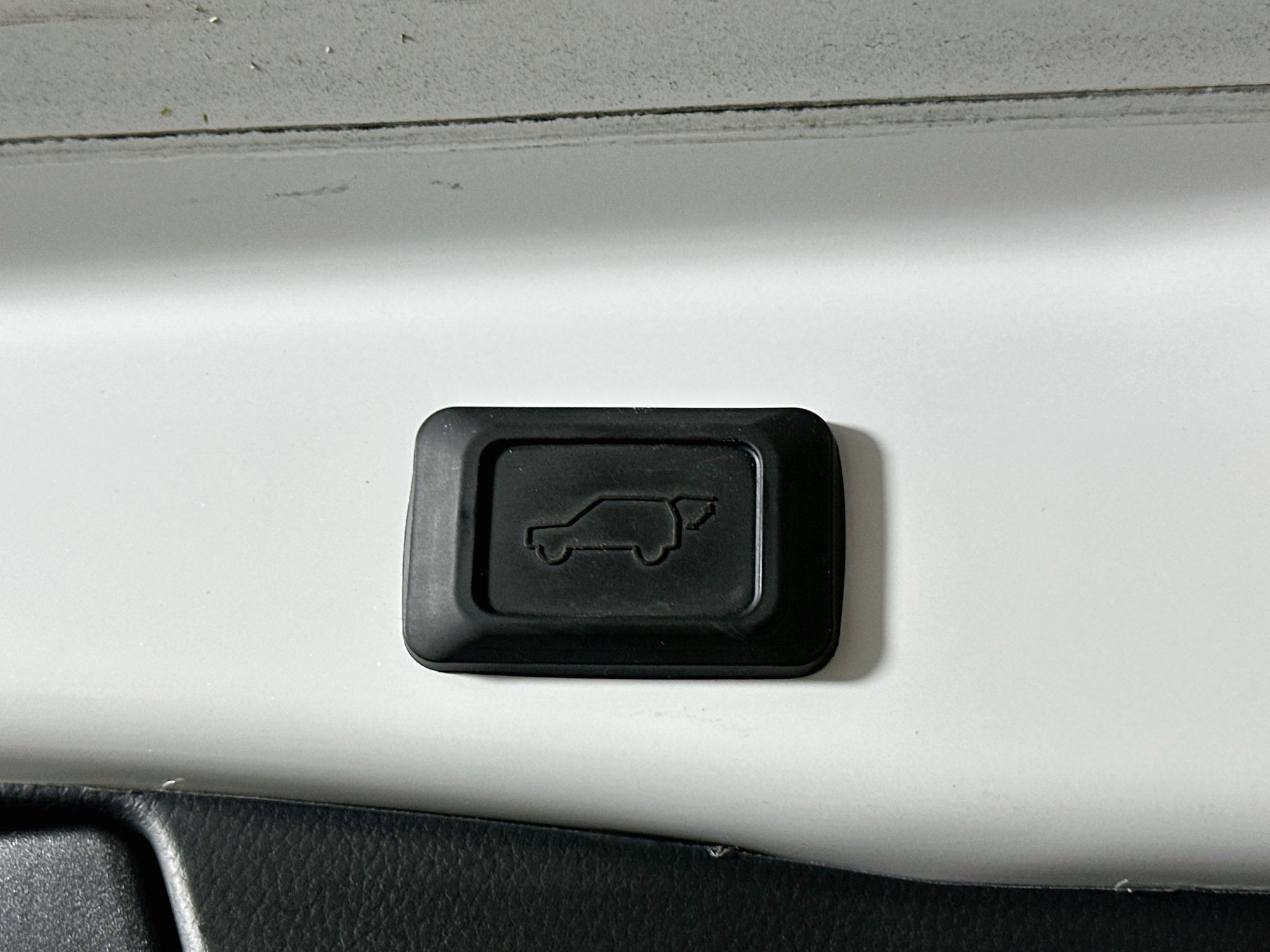 Used 2023 Toyota RAV4 XLE Premium AWD/4WD image 30