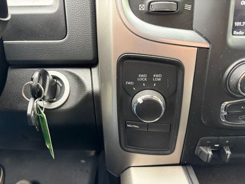 Used 2018 RAM 2500 Big Horn image 31