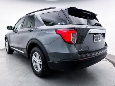 Used 2023 Ford Explorer XLT image 11
