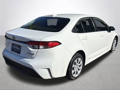 Used 2023 Toyota Corolla LE image 7