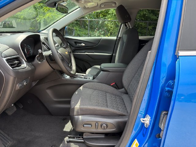 Used 2024 Chevrolet Equinox LT AWD/4WD image 11