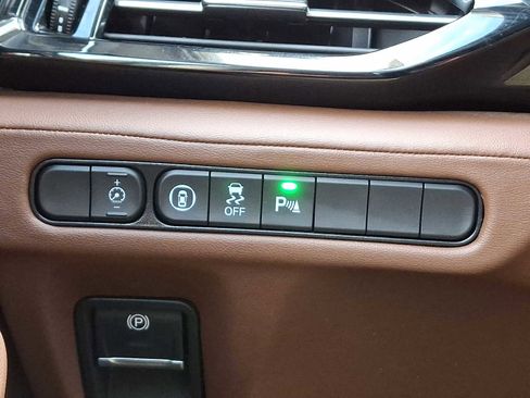 Used 2024 Acura MDX SH-AWD w/ Technology Package image 25