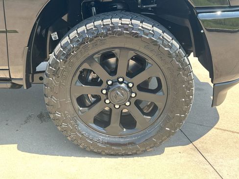 Used 2025 RAM 2500 Laramie AWD/4WD image 10