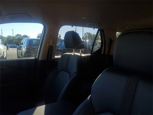 New 2025 Honda Pilot EX-L image 13