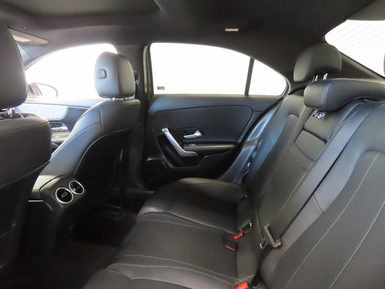 Used 2022 Mercedes-Benz A 220 image 15