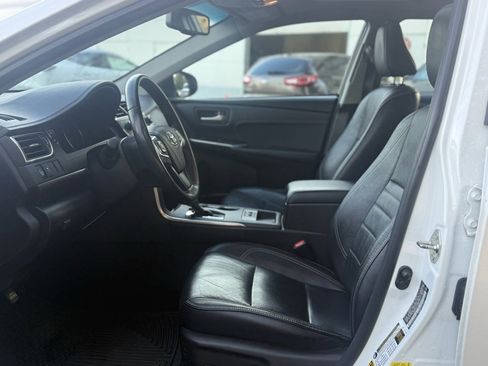 Used 2015 Toyota Camry XLE image 25