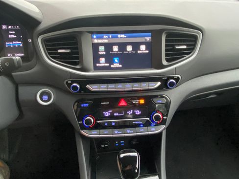 Used 2018 Hyundai Ioniq Blue FWD image 17
