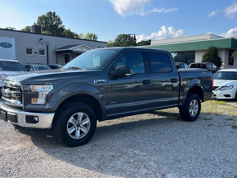 Used 2017 Ford F150 XLT w/ Equipment Group 301A Mid AWD/4WD image 17