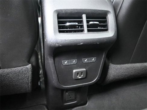 Used 2019 Chevrolet Equinox Premier image 21