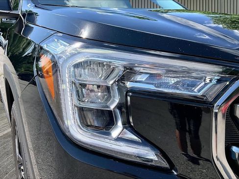 Used 2023 GMC Terrain AT4 AWD/4WD image 29