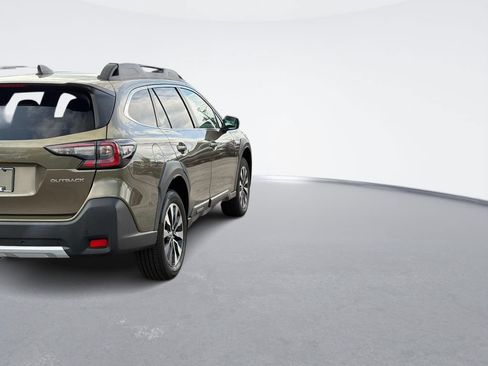 Used 2024 Subaru Outback Limited AWD/4WD image 5