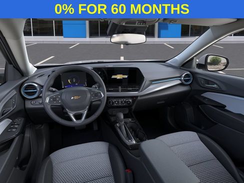 New 2026 Chevrolet Trax LT w/ LT Convenience Package FWD image 15