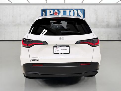 New 2026 Honda HR-V LX image 6