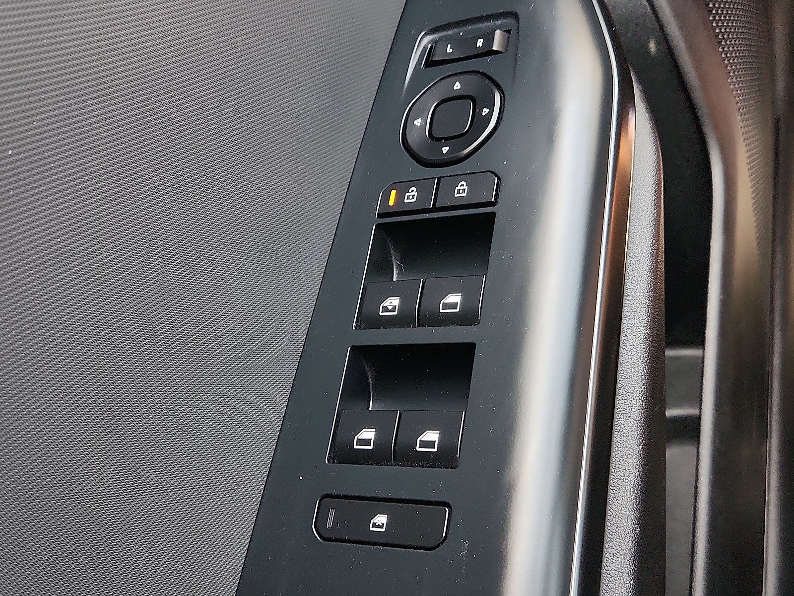 Used 2025 Kia K4 FWD image 17