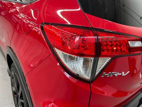 Used 2022 Honda HR-V Sport image 17