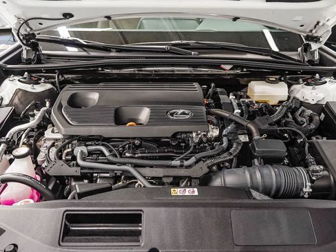 Used 2025 Lexus ES 300h w/ Premium Package FWD image 30