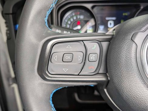 Used 2024 Jeep Wrangler Unlimited Rubicon 4xe image 38