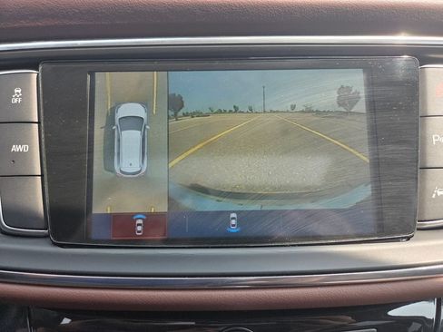 Used 2018 Buick Enclave Avenir AWD/4WD image 30