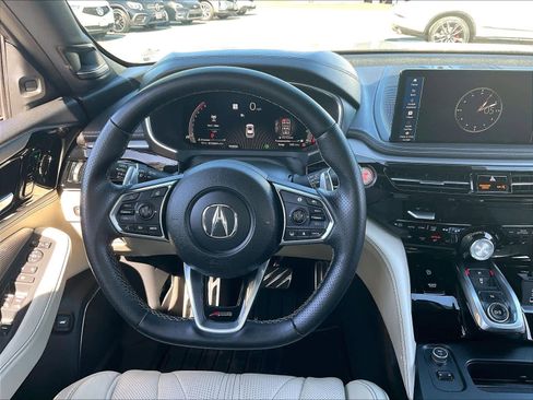 Used 2025 Acura MDX A-Spec image 8