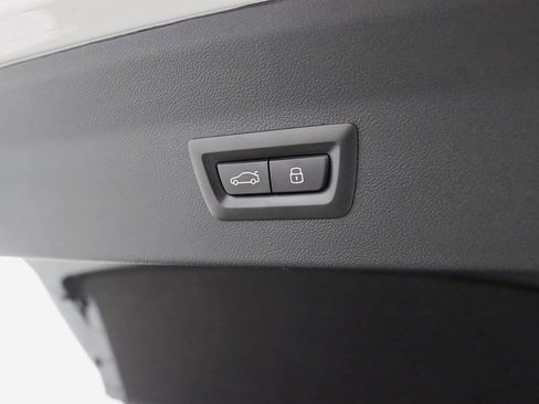 Used 2024 BMW X4 M40i w/ Premium Package image 39