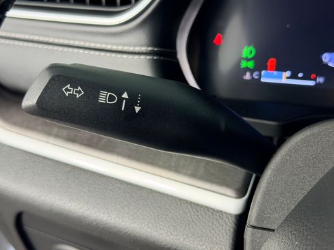 Used 2023 Jeep Grand Cherokee Limited AWD/4WD image 27