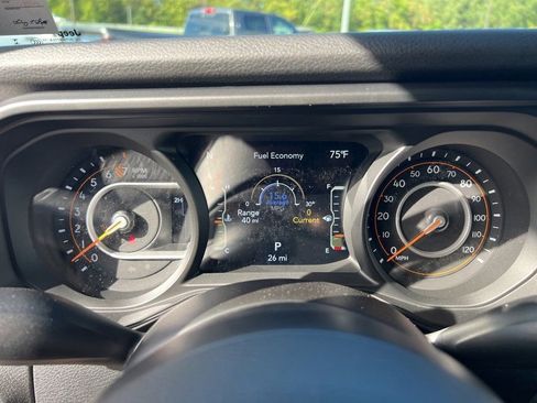 New 2025 Jeep Gladiator Sport image 24