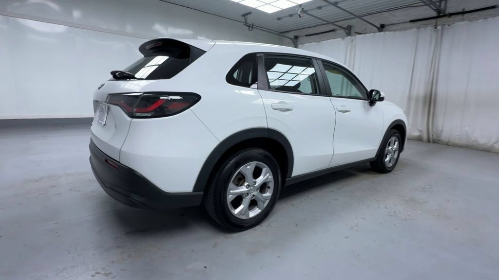 Certified 2024 Honda HR-V LX image 8