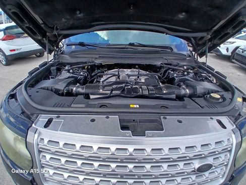 Used 2014 Land Rover Range Rover HSE AWD/4WD image 24