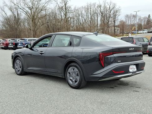 Certified 2025 Kia K4 LX image 4