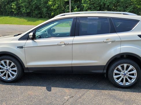 Used 2017 Ford Escape Titanium w/ Equipment Group 301A FWD image 7