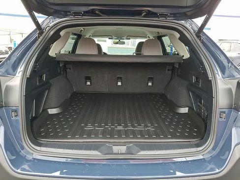 Used 2024 Subaru Outback Premium AWD/4WD image 28