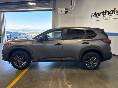 Used 2024 Nissan Rogue S AWD/4WD image 4