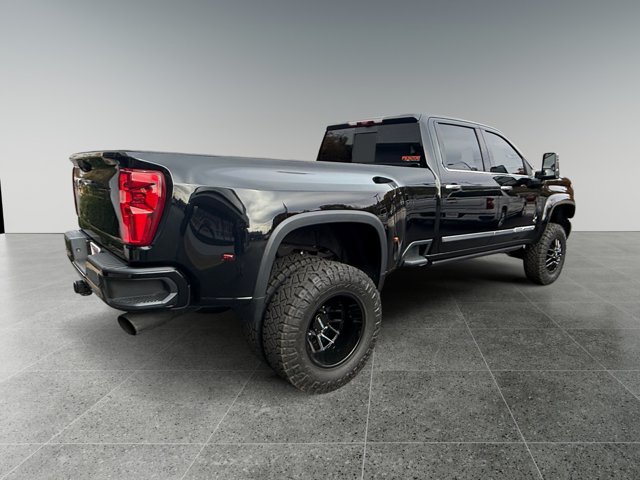 Used 2026 Chevrolet Silverado 3500 High Country w/ High Country Premium Package AWD/4WD image 5