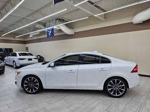 Used 2015 Volvo S60 T6 Platinum image 9