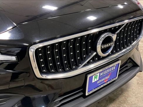 Used 2020 Volvo V60 T5 Cross Country w/ Protection Package Premier image 33