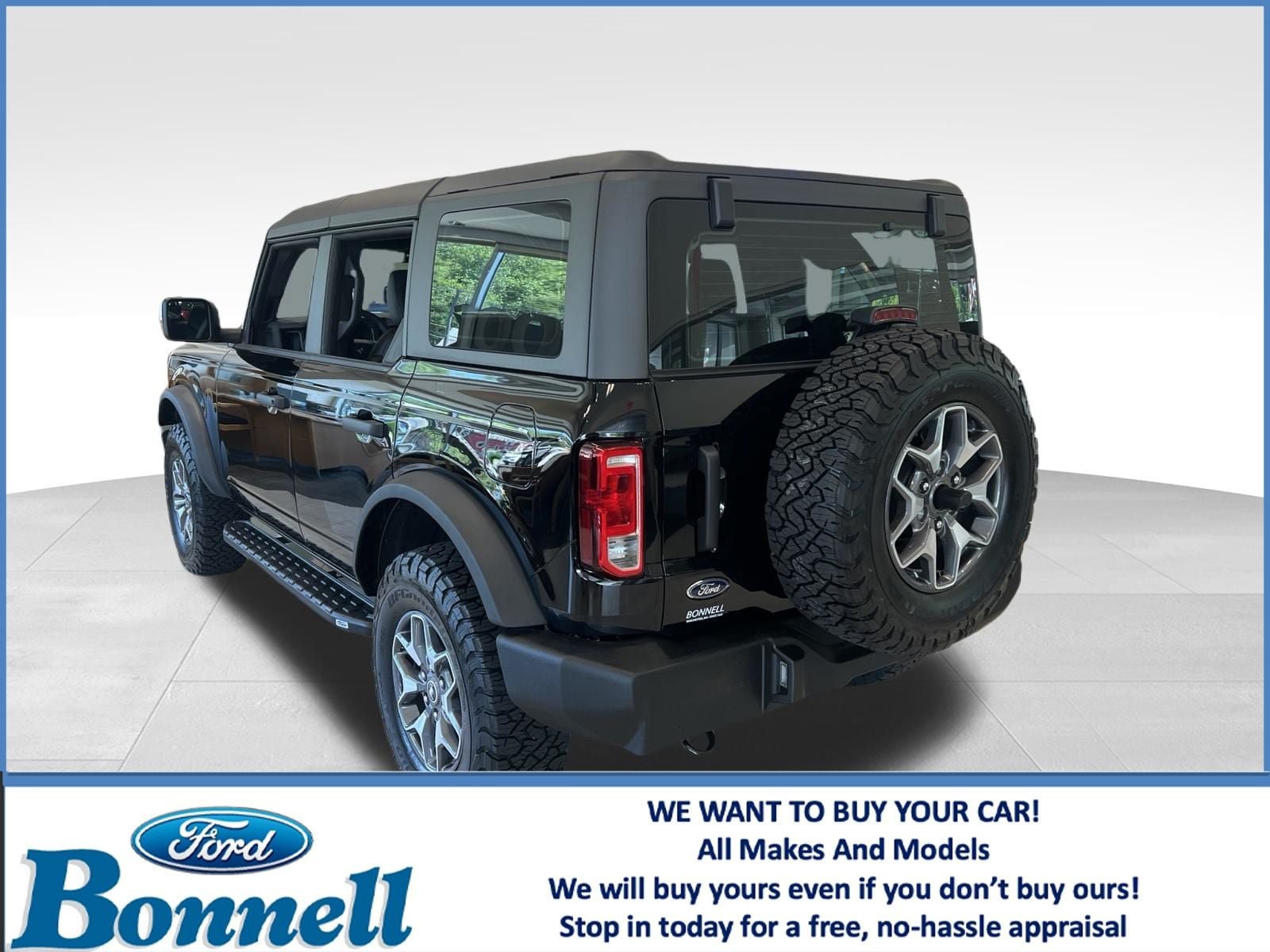Used 2025 Ford Bronco 4-Door AWD/4WD image 3