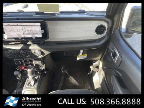 New 2026 Jeep Gladiator Willys image 17