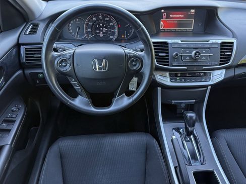 Used 2015 Honda Accord Sport image 9