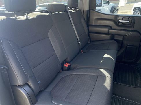 Used 2022 Chevrolet Silverado 1500 LT image 18