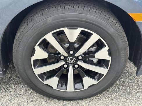 Used 2026 Honda Odyssey EX-L image 12