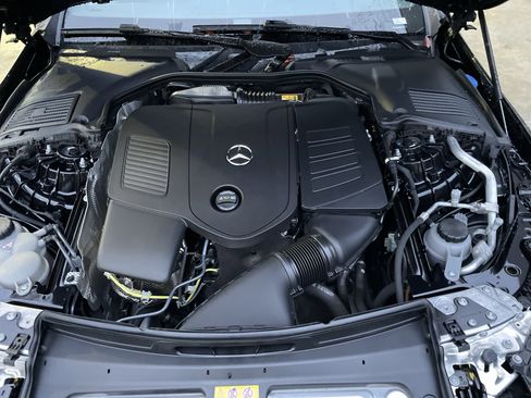 Certified 2024 Mercedes-Benz CLE 300 4MATIC Coupe image 43